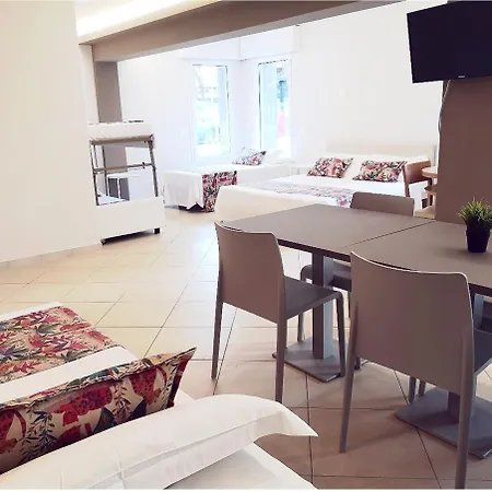 Hotel Amalfi Smart Hub & - Ideale Per Ragazzi 3*