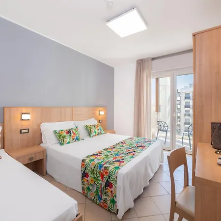 ホテル Amalfi Smart Hub Rooms & Apartments - Ideale Per Ragazzi 3*