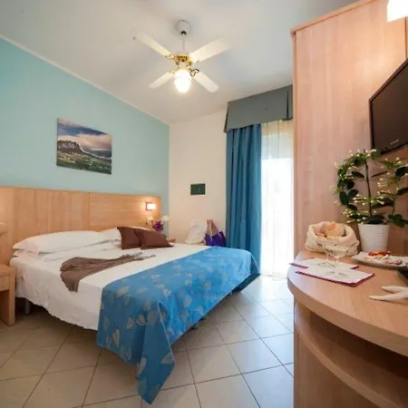 Hotel Amalfi Smart & - Ideale Per Ragazzi 3*