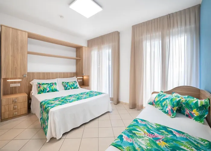 Hotel Amalfi Smart Hub & - Ideale Per Ragazzi 3*