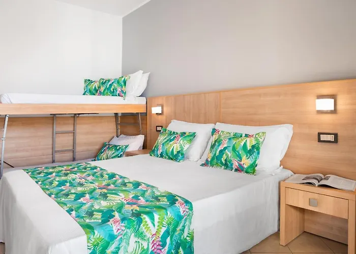 Hotel Amalfi Smart Hub & - Ideale Per Ragazzi Riccione