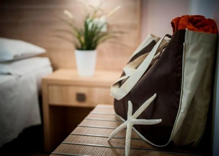 Hotel Amalfi Smart Hub & - Ideale Per Ragazzi 3*