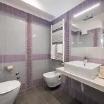 Amalfi Smart Hub & - Ideale Per Ragazzi Hotel 3*
