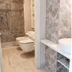 Amalfi Smart Hub & - Ideale Per Ragazzi Hotel 3*