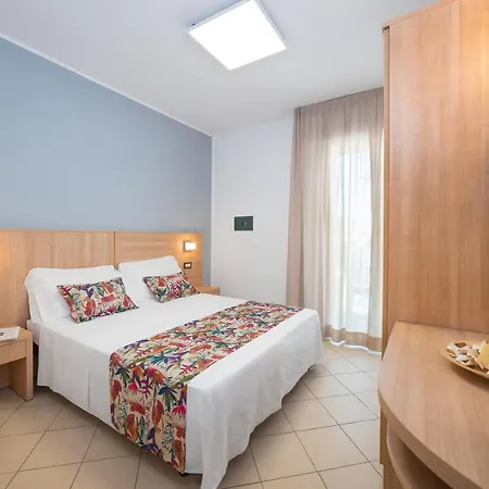 Amalfi Smart & - Ideale Per Ragazzi Hotel 3*