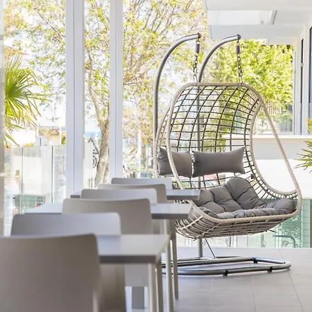 Amalfi Smart & - Ideale Per Ragazzi Hotel Riccione