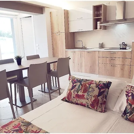 Otel Amalfi Smart Hub Rooms & Apartments - Ideale Per Ragazzi