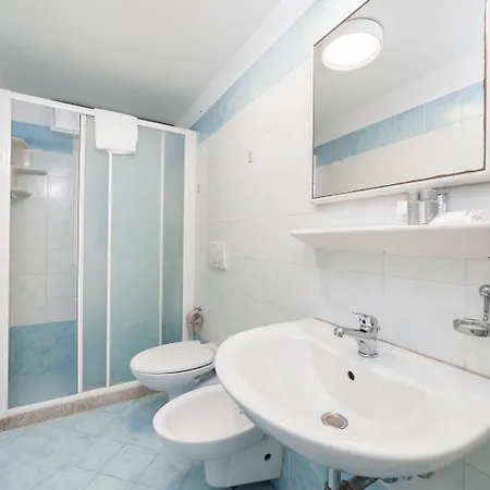 Amalfi Smart Hub Rooms & Apartments - Ideale Per Ragazzi Riccione