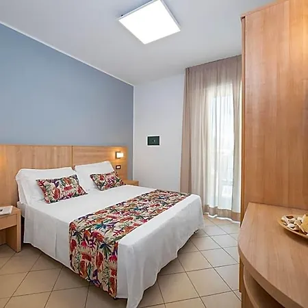 Hotel Amalfi Smart & - Ideale Per Ragazzi 3*