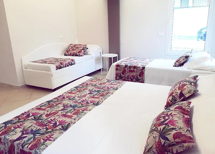 Hotel Amalfi Smart Hub Rooms & Apartments - Ideale Per Ragazzi 3*