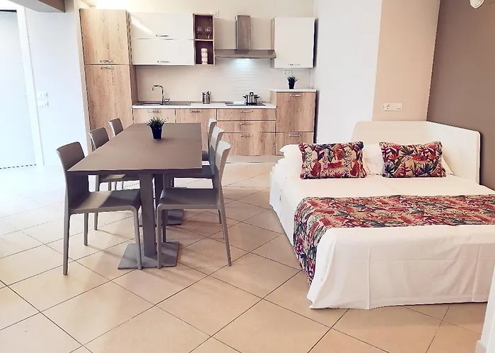 Amalfi Smart Hub Rooms & Apartments - Ideale Per Ragazzi Riccione